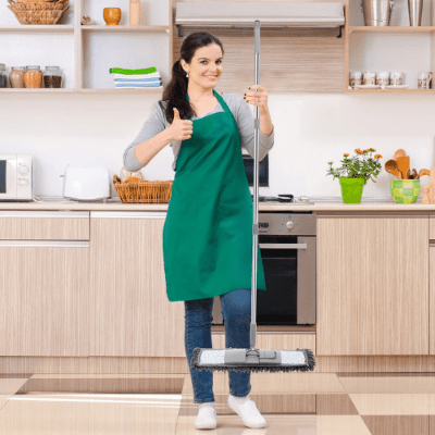 femme porte balai Ă plat professionnel