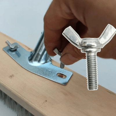 Installation facile avec balais exterieur métalliques