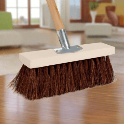 balayer salon avec balais