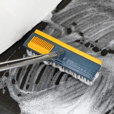 balai-brosse-avec-petit-peigne