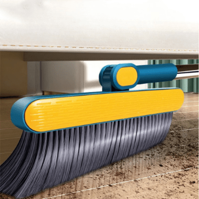 balai et pelle nettoient en dessous en un passage