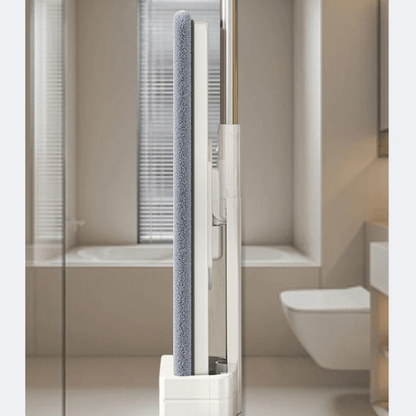 ranger balai laver le sol salle de bain