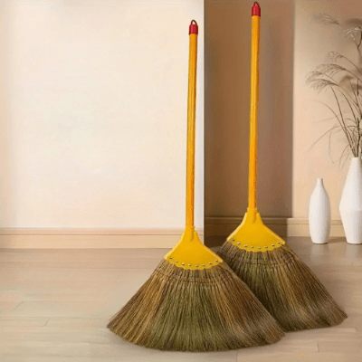 balai paille jaune au salon