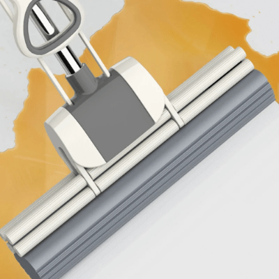 enlever liquide sale avec balai pour le-sol