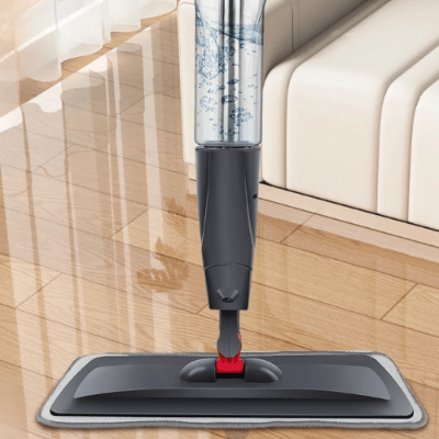 interieur impecable avec balai pour nettoyer sol