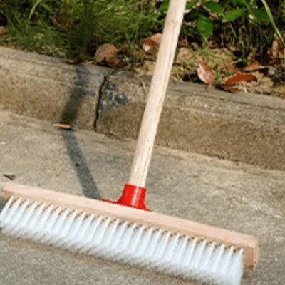 balayer sol dur avec balai pour extérieur