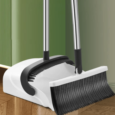 balayer rapidement avec balayette pelle long manche