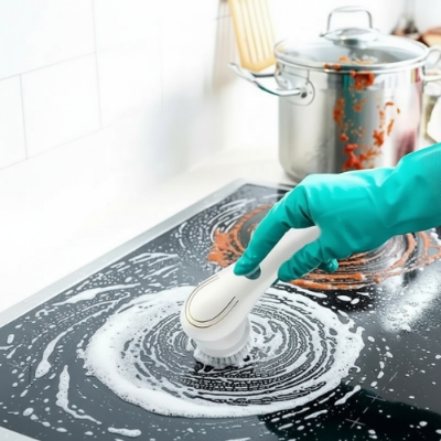 brosse electrique pour carrelage interieur CleanPower nettoyage salete tenace plaque cuisson