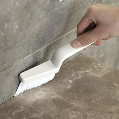 brosse pour nettoyer le carrelage recoin difficile d'accé