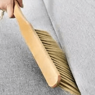 enlevé poussière balayette en un passage