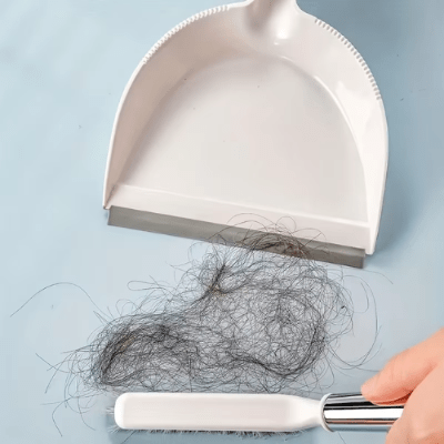 netoie cheveux avec balayette pelle blanc
