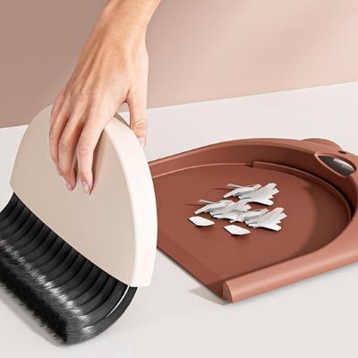 nettoyage impeccable avec pelle et balai