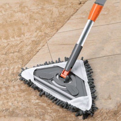 nettoyer parquet avec balai serpillère