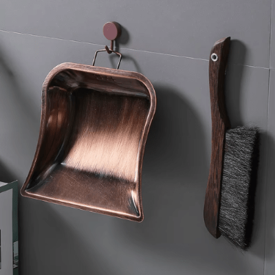 pelle et balayette Poil de cheval bois et acier inoxydable suspendu verticale