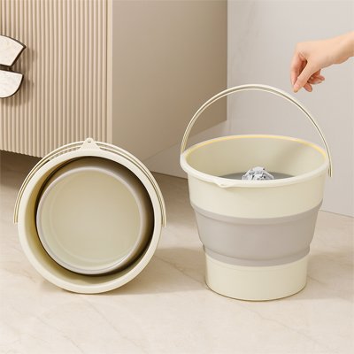 seau pour menage jaune clair résistant 